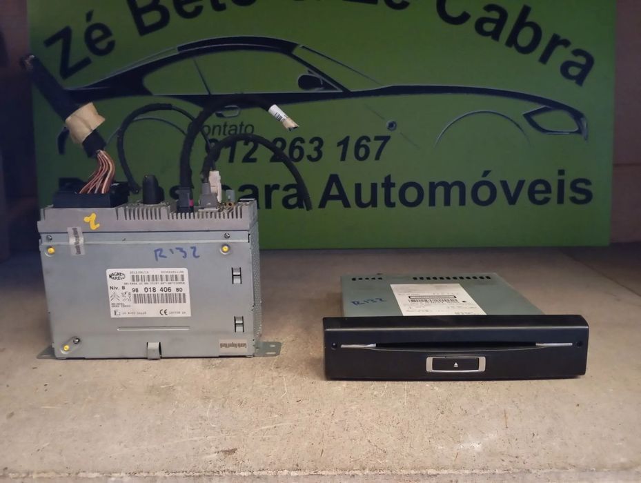 PEUGEOT 208 I AUTO RADIO LEITOR CD - R132
