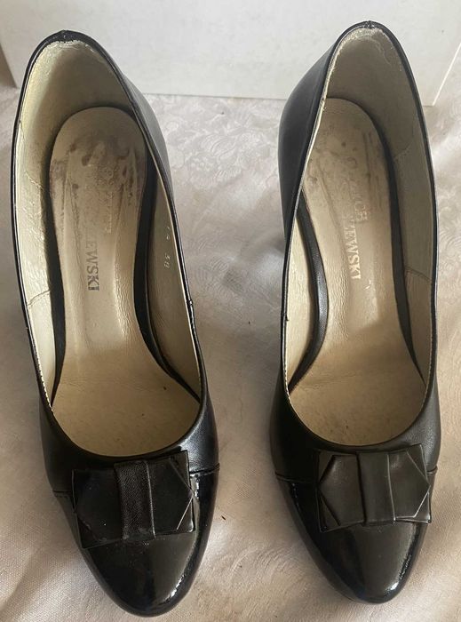 Czarne eleganckie czółenka rozm. 38