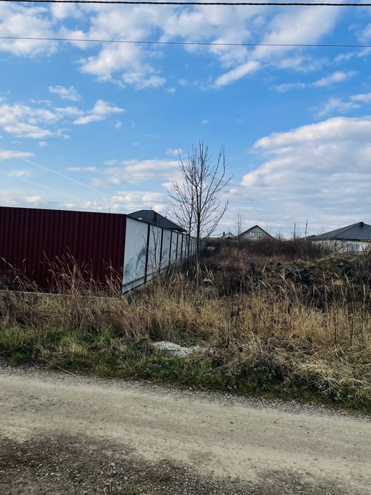 Продається чудова земельна ділянка під  будівництво