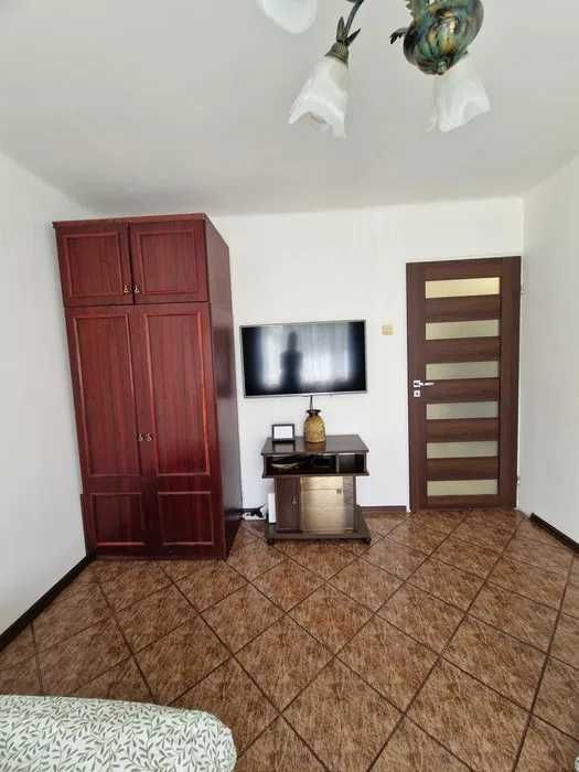 Чудовий Київський гуртожиток!  Метро Дніпро Дешево! Дзвони!