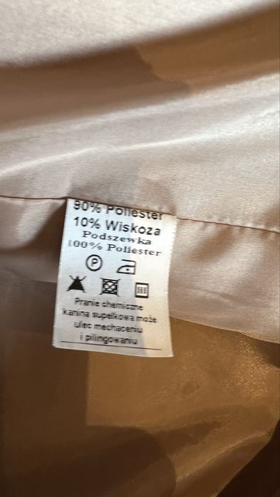 Krótka damska kurtka pluszowa 38 M