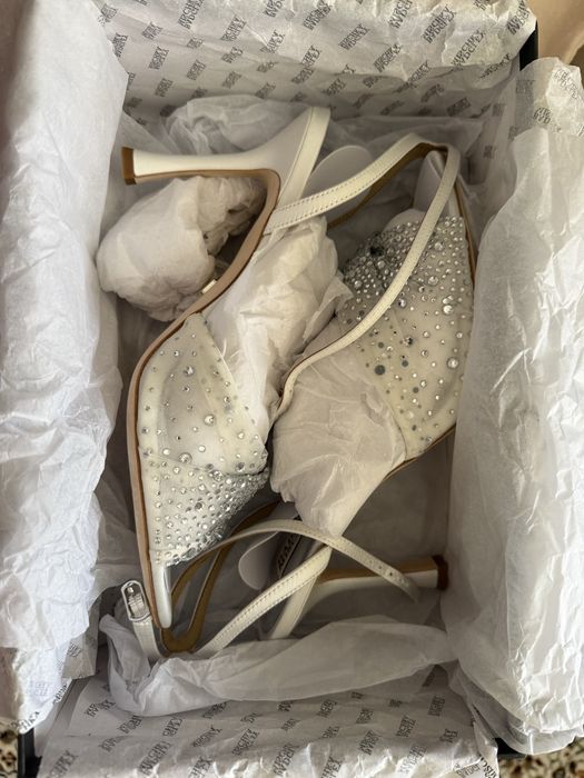 Весільні босоніжки Badgley Mischka Cameryn — нові , 9US