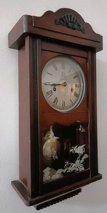 OPORTUNIDADE :: Relógio parede +40anos - LIKA Muito bom estado