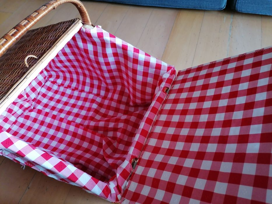 Cesta de piquenique de palhinha64585350911233122