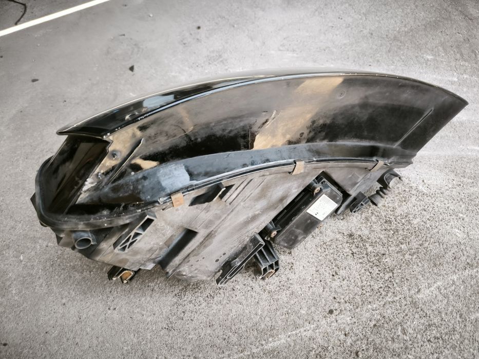 Audi a4 b8 S4 lampa skrętna bixenon