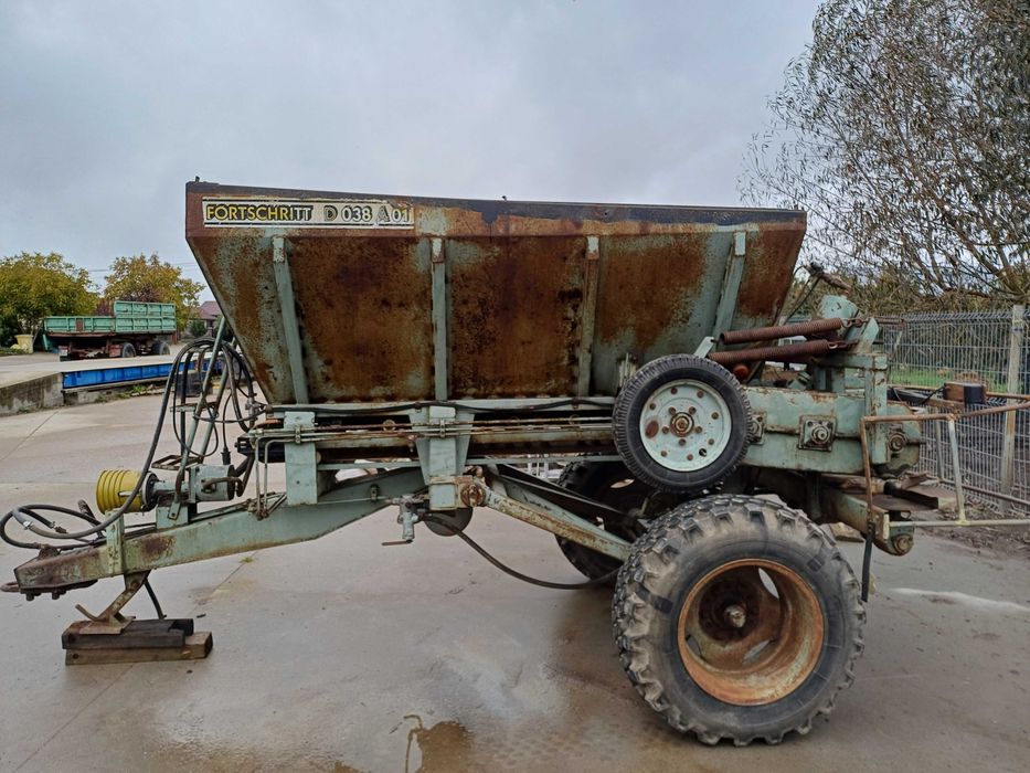 Rozsiewacz wapna Fortschritt