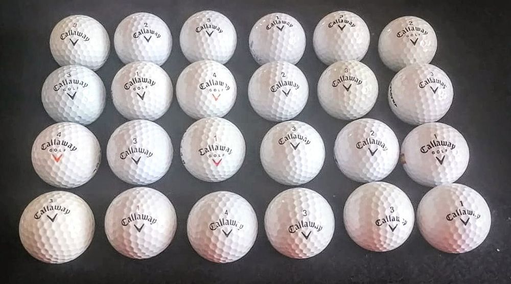 Bolas de golfe como novas