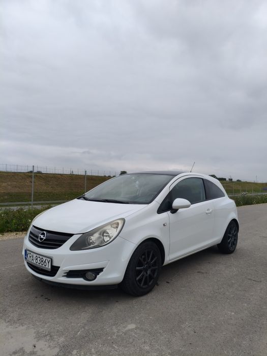 Opel Corsa D 1.4 90km 2011