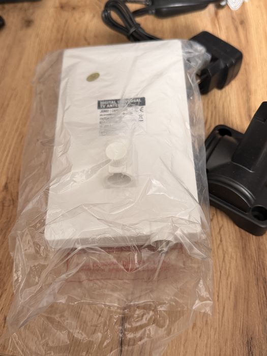 Antena zewnetrzna EMOS CAMP V400 DVB T2 FM DAB 5G filtr