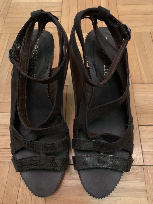 Neosens buty na obcasie, rozmiar 40
