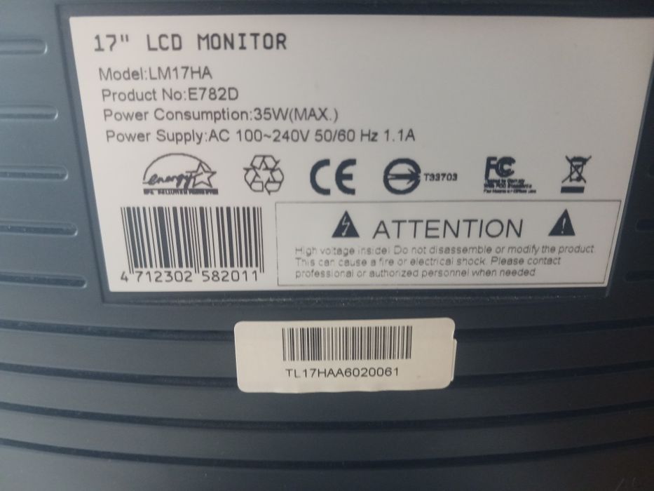 LCD 17" +adaptador HDMI