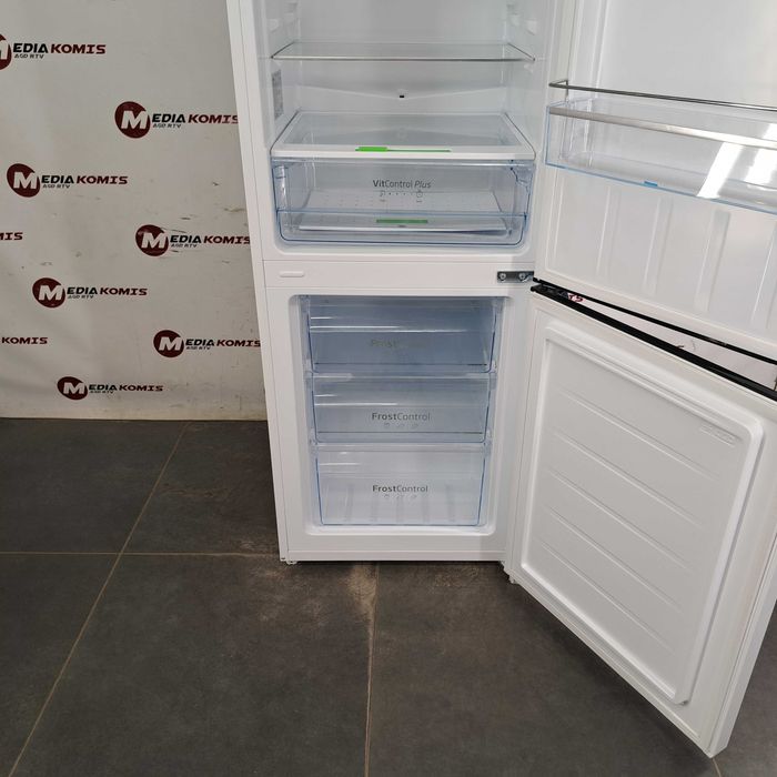 Lodówka Amica KGCL 387 150 S [12m-cy gwar] E/176cm wys/262litry/39dB