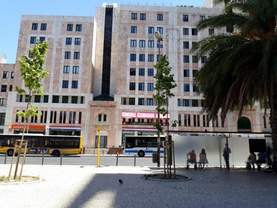 Quarto - localizado em Amoreiras Lisbon