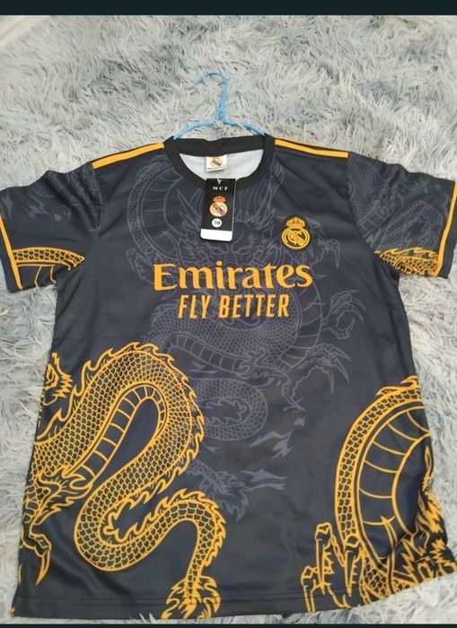 Продам футбольну форму