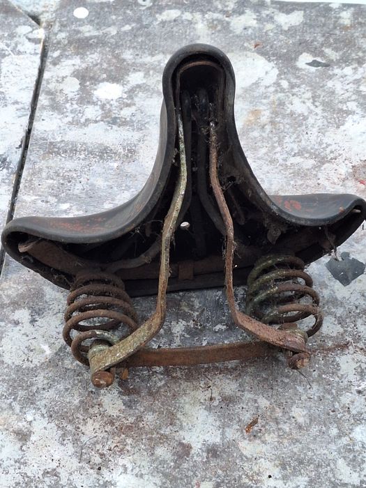 Sprzedam stare siodełko rowerowe