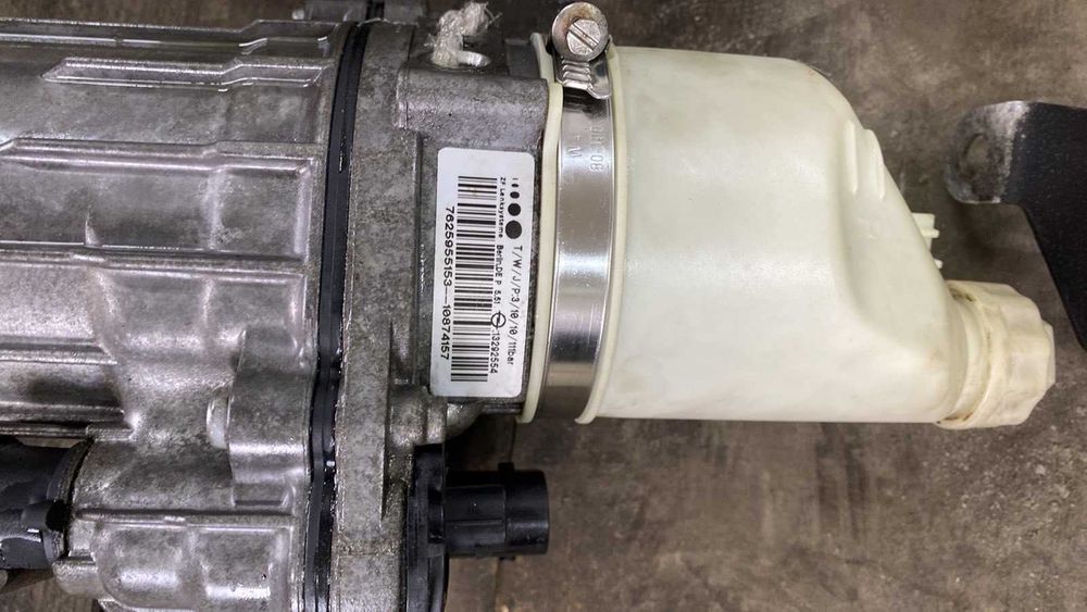 Насос Егур електрогідропідсилювач руля ZF Opel Astra H Zafira B