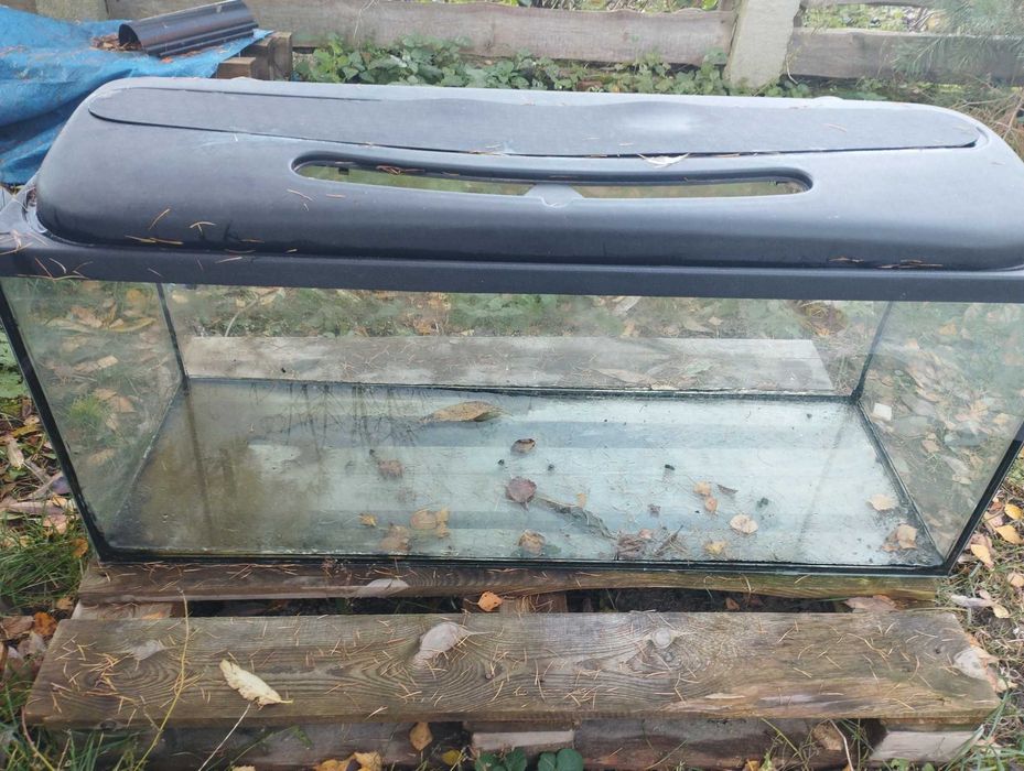 Sprzedam akwarium 240 litrów