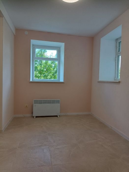 Продам будинок з  якісним  ремонтом .