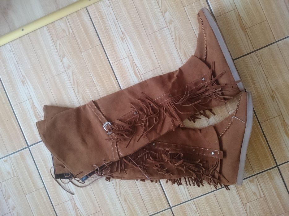 Brązowe wysokie buty