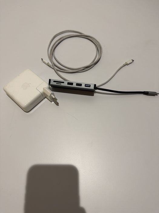 MacBook pro 15’ i7 16 GB 320 cykli