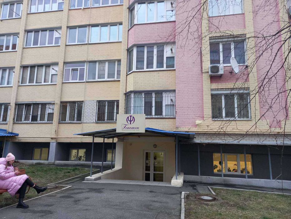 Нежитлові приміщення площею 229,90 кв.м у м. Вінниця