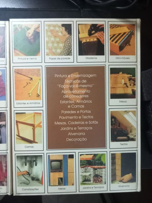 Vendo três livros de coleção.