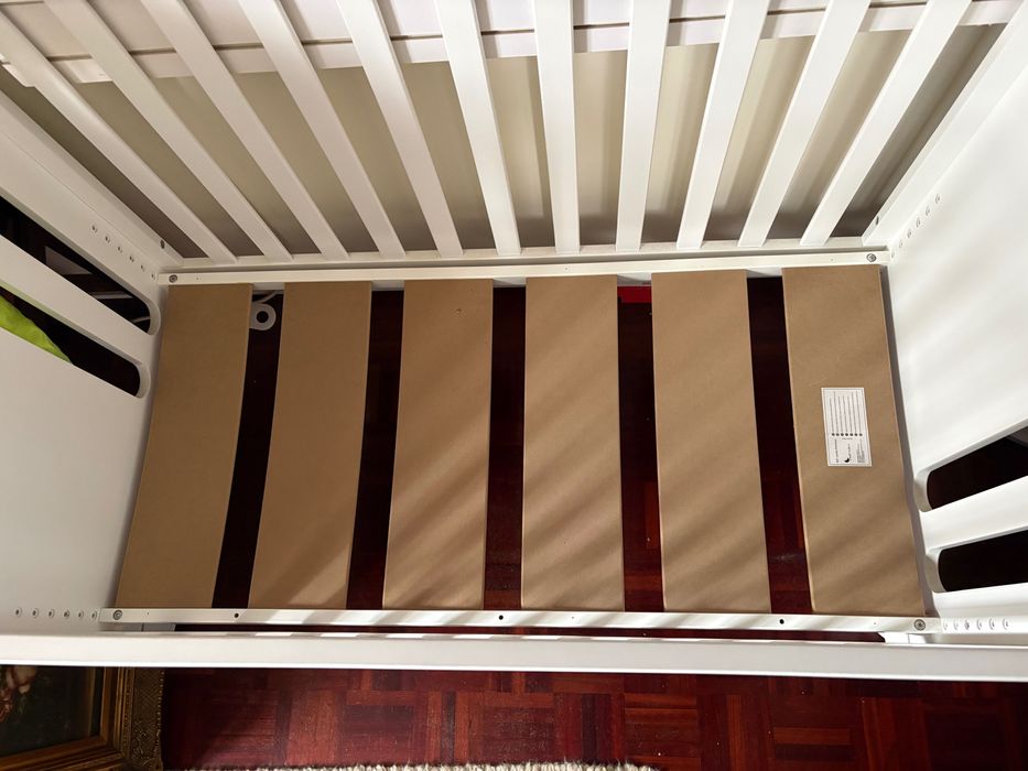 Berço e colchão novos