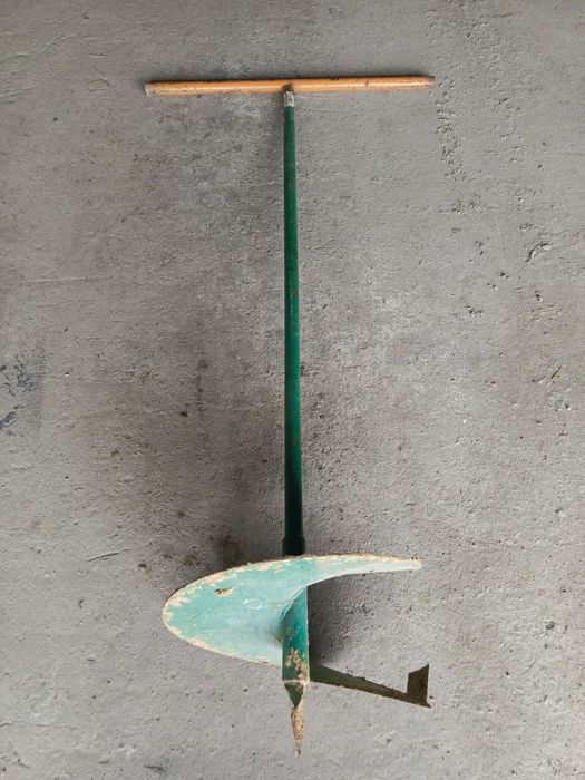 ŚWIDER RĘCZNY do ziemi 36cm 360mm