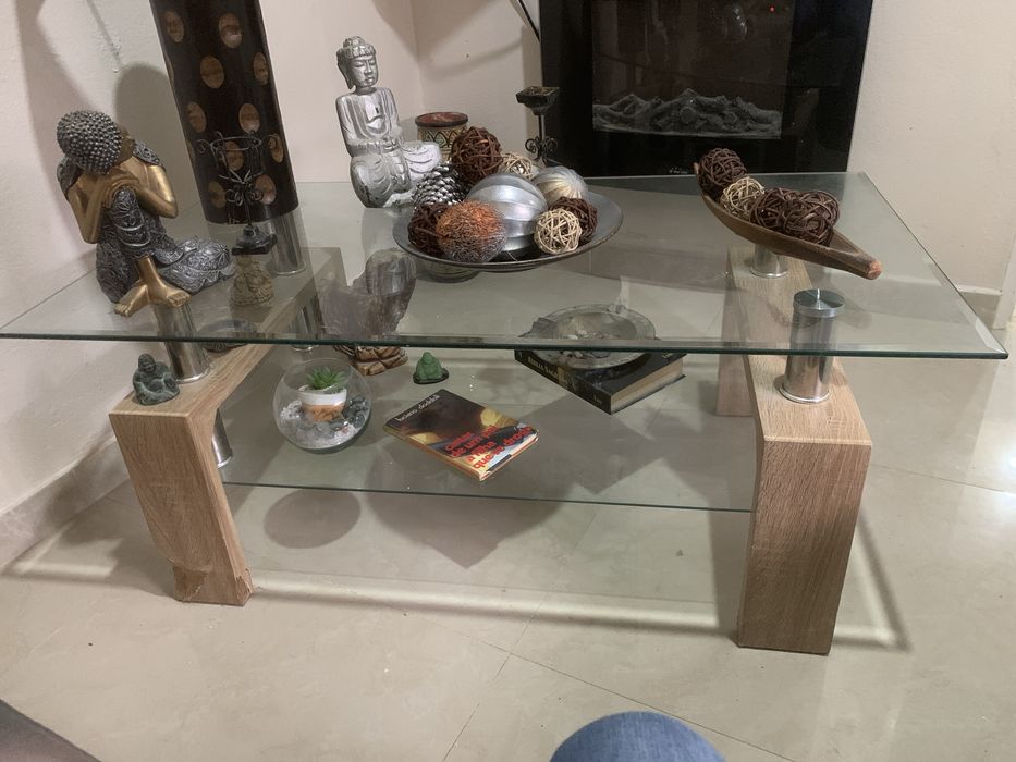 Mesa de sala em vidro