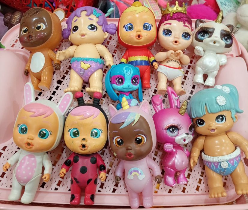 Cry babies, пупси слайм, та різні ляльки