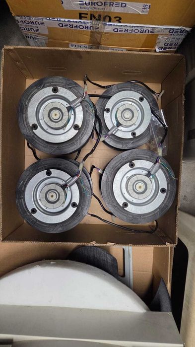 vendo caixa de ventilação  para aplicação em estufas ou vmc