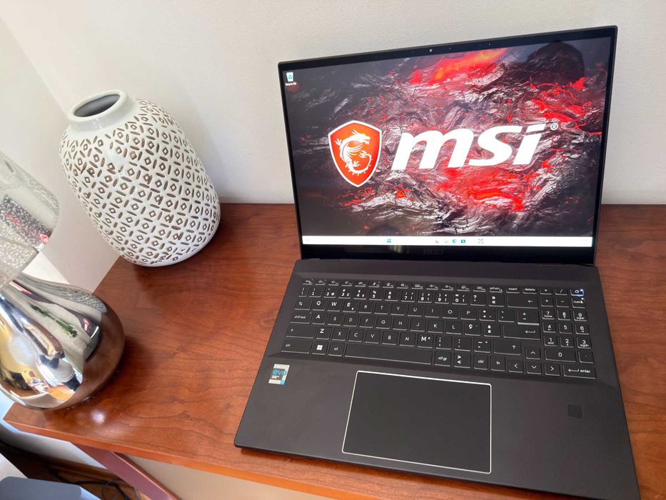 MSI Summit E16 x360|16" Tactil|i7-1280P c/14 Cores|16Gb Ram|Ssd 1Tb|