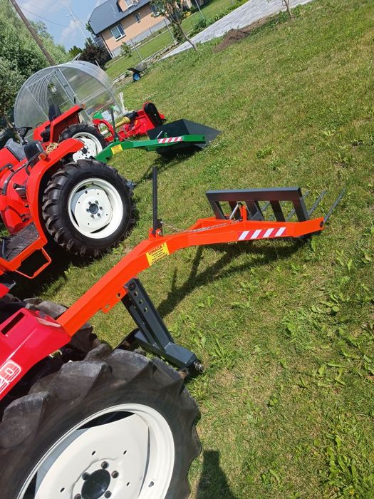 do mini traktorków iseki itp ładowacz podnośnik łyżka