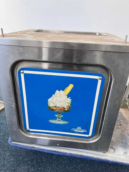 Carpigiani maszyna do robienia śmietany