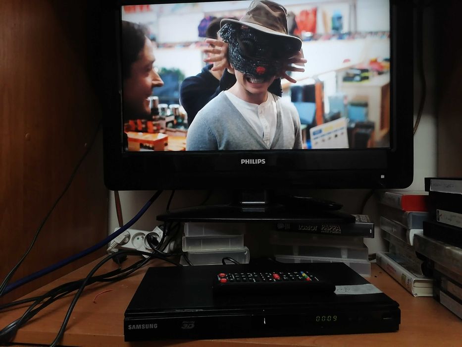 Odtwarzacz Blu-ray Samsung BD-E5500 pilot HDMI/USB