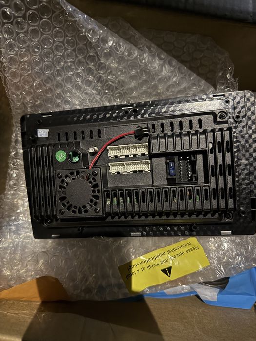 Radio 2 din com CarPlay e camara marcha-tras 4+64GB NOVO