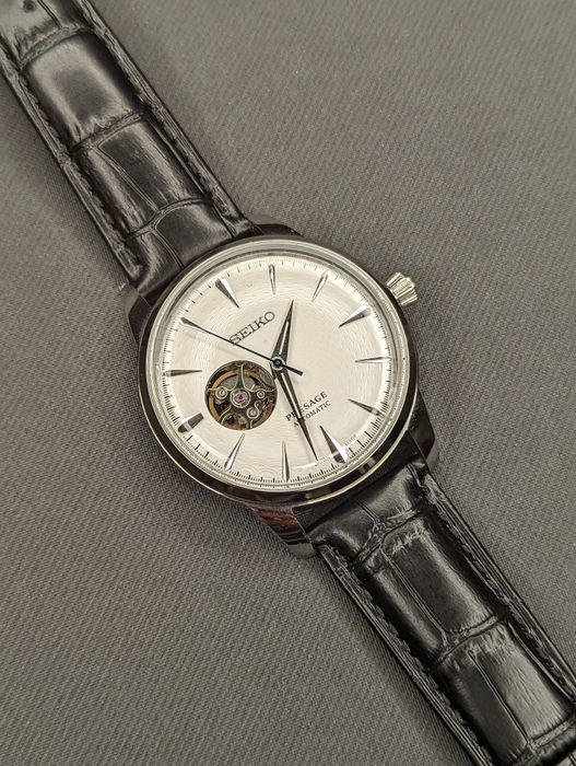 Seiko prestiżowy i elegancki mod open heart biały czarny pasek