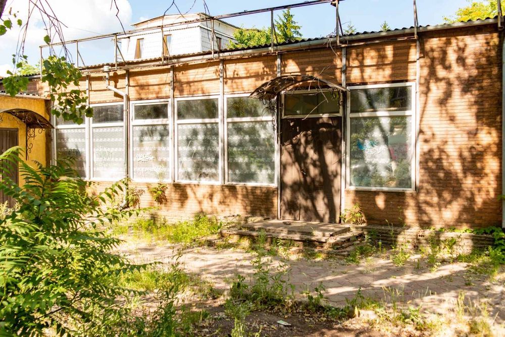 Продам помещение + земля под бизнес м. Подільск. 235кв.м.