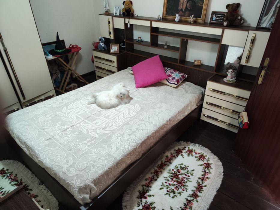 Quarto  completo com tudo o que tem na foto