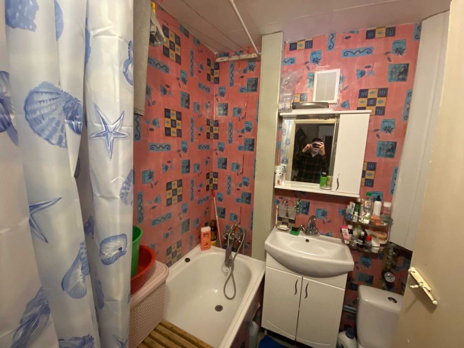 Ціна палає, одно кімнатна, житловий стан, телефонуй