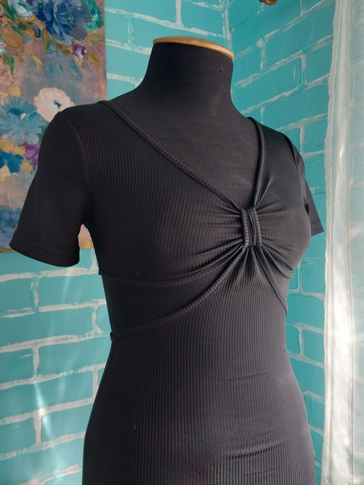 Чорна сукня від Shein