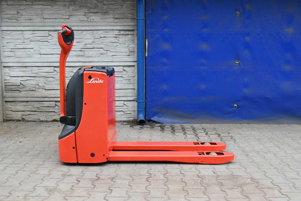 Paleciak elektryczny Linde T16 1600kg 2021 rok 1160mth Li-ion FHP 482