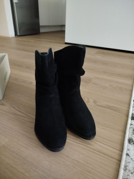 Buty zamszowe damskie kozaki Lasocki