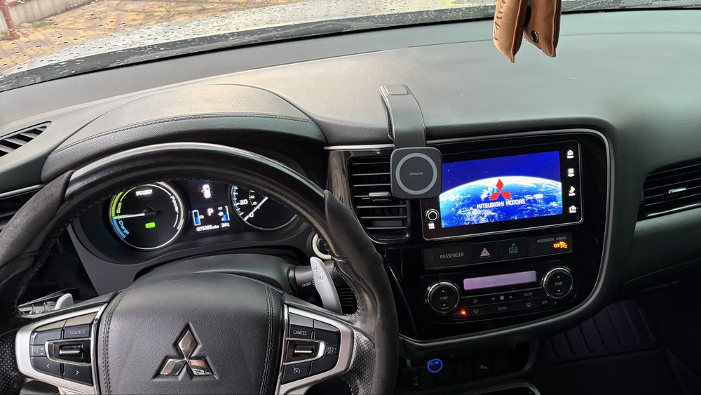 Mitsubihi outlender PHEV