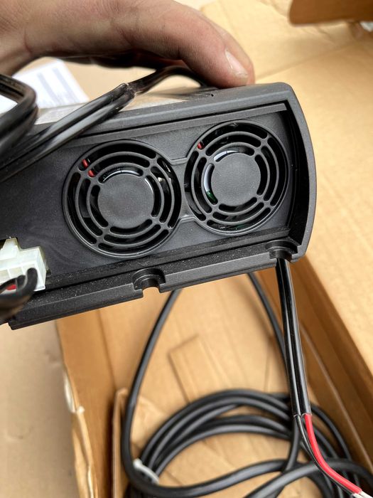 Ładowarka S.P.E. CBHD1-XR 24V 13A