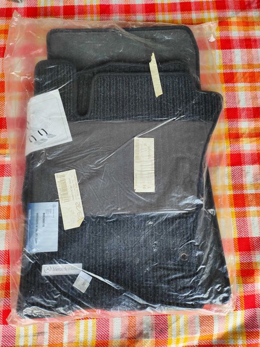 Oryginalne dywaniki Mercedes ML W163