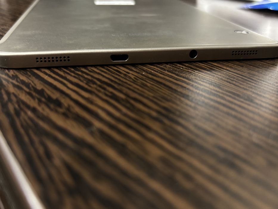 Планшет Samsung Galaxy Tab2 SM-T713