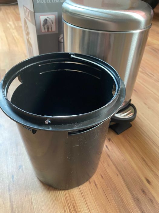 Kosz na śmieci Wenko 3L do łazienki / biura