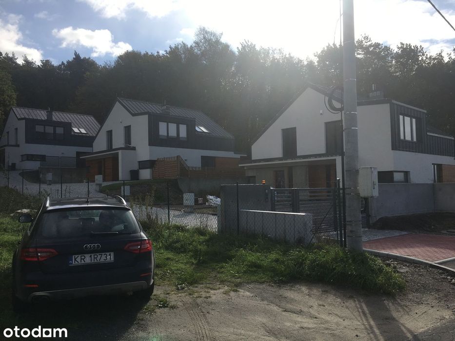 DOM 100m2 w podkowie Lasu Tynieckiego , dzialka 680 m2