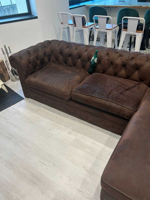 Sofá Vintage com Arrumo